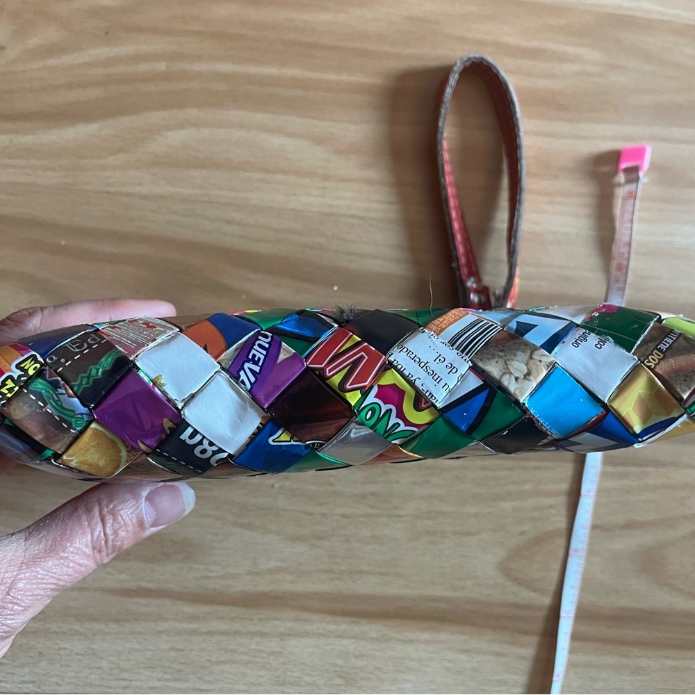 NAHUI OLLIN Women’s Recycled Wrapper Wristlet/Clutch - Picture 9 of 15